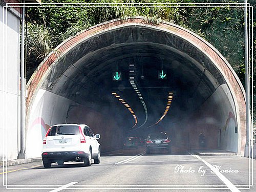 雪山隧道(1).jpg