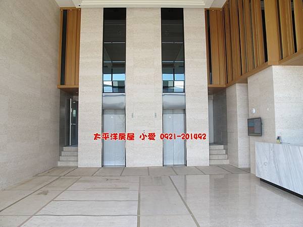 租【市政廳】高樓視野辦公室~月租金4萬元