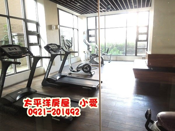 高鐵風中緋櫻大棟距三房雙車~降1050萬~買房賣屋請指名太屋小愛0921-201492