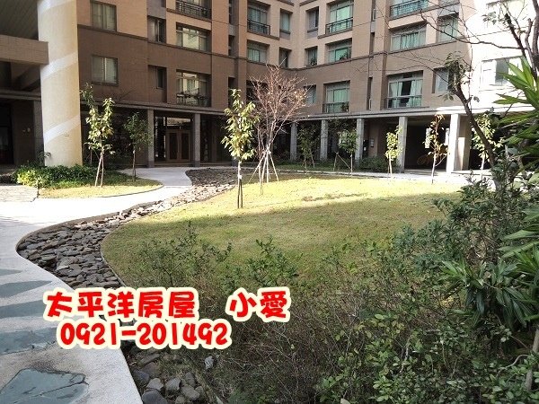 高鐵風中緋櫻大棟距三房雙車~降1050萬~買房賣屋請指名太屋小愛0921-201492