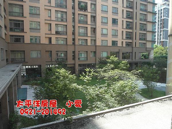 高鐵風中緋櫻大棟距三房雙車~降1050萬~買房賣屋請指名太屋小愛0921-201492