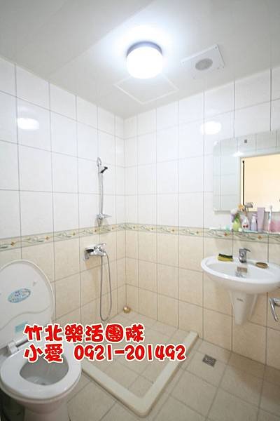 碧友富貴溫馨採光三房大車位~售620萬~買房賣屋請指名台慶不動產洪愛筑(小愛)0921-201492
