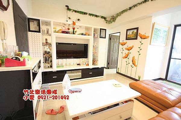 碧友富貴溫馨採光三房大車位~售620萬~買房賣屋請指名台慶不動產洪愛筑(小愛)0921-201492