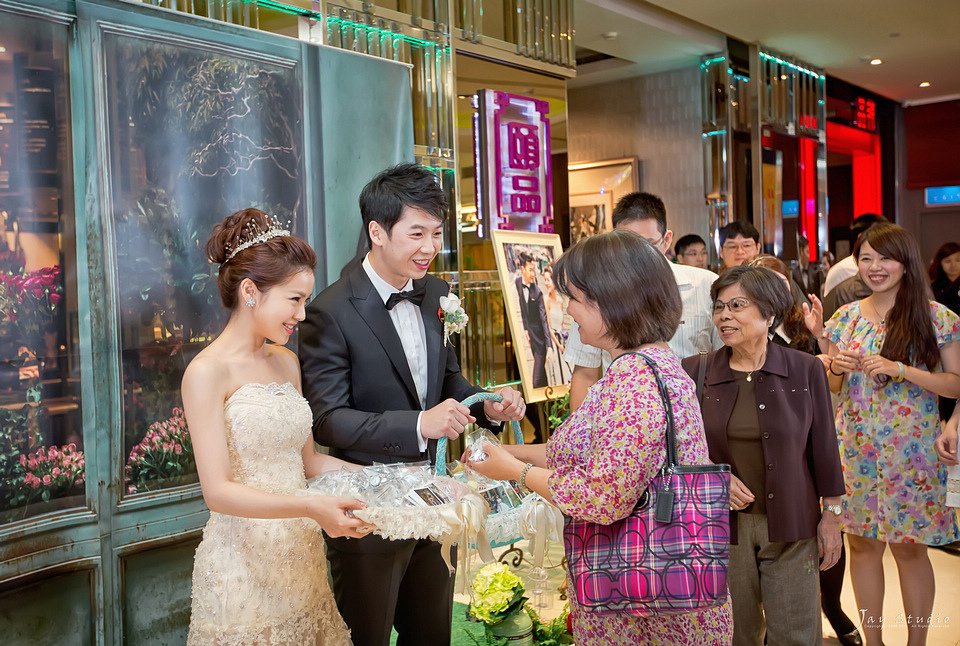頤品大飯店婚攝~昇瑋&amp;紀萱結婚