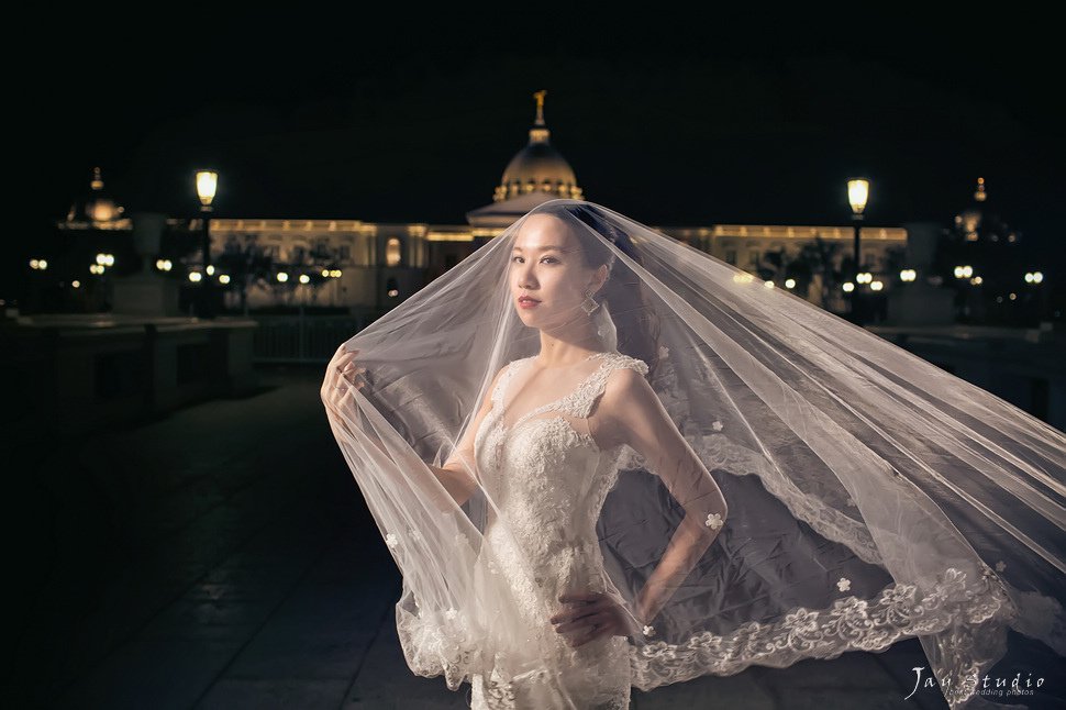 W Wedding 高級時尚婚紗~昆&amp;鈞婚紗攝影