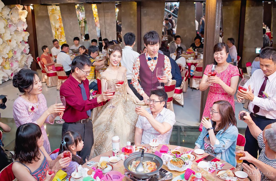 永不出軌餐廳婚攝~致堯&amp;娉婷定結婚