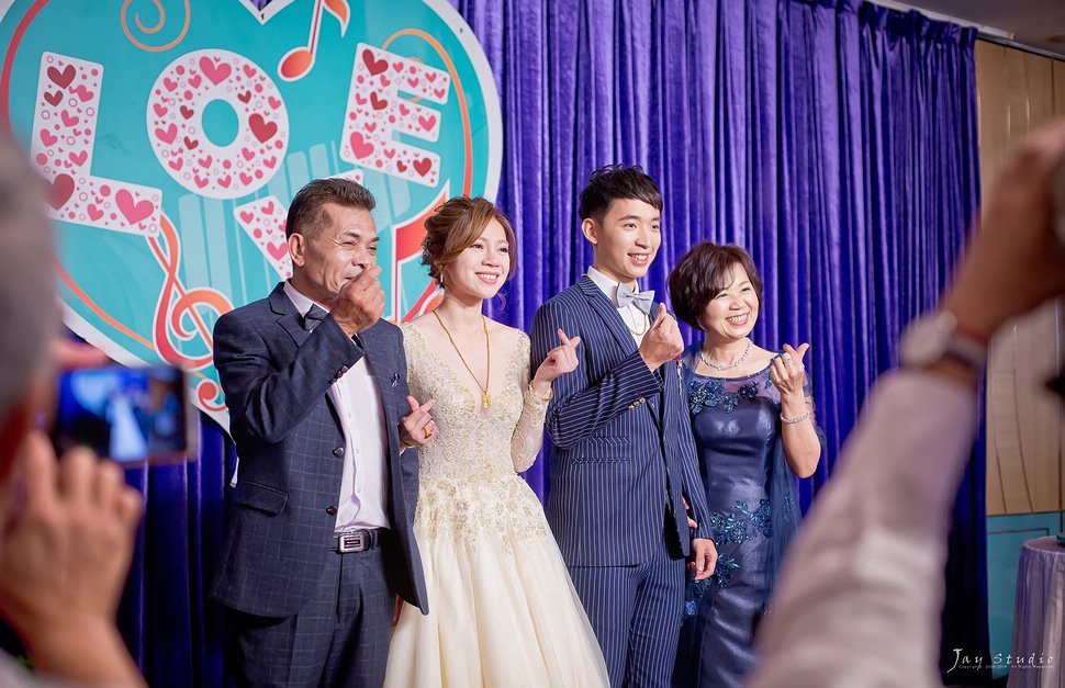 漢神巨蛋婚攝~任佑&amp;于茜文定
