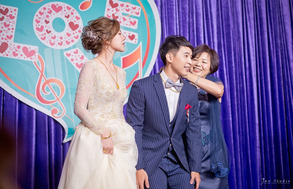 漢神巨蛋婚攝~任佑&amp;于茜文定