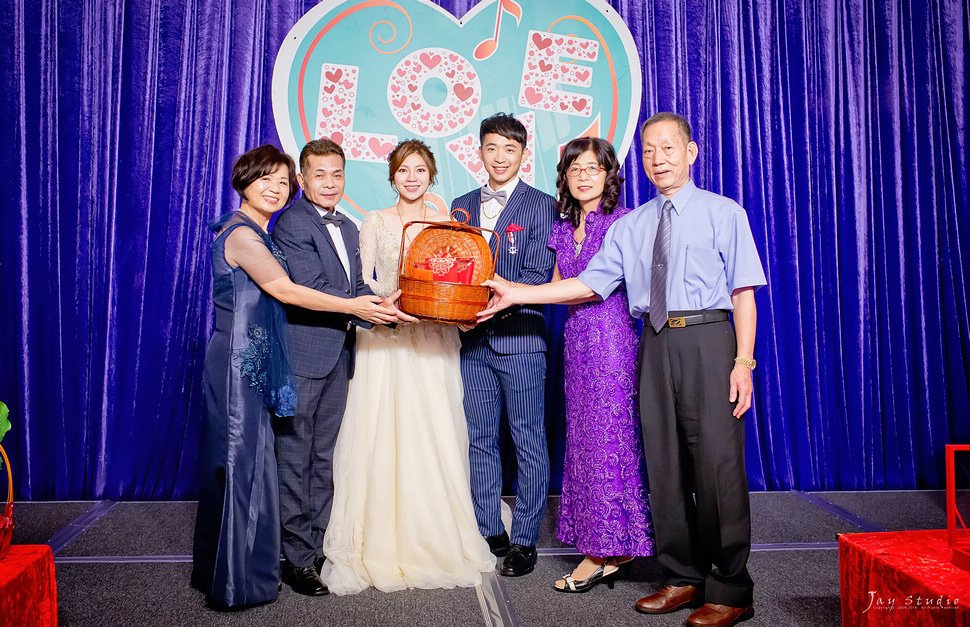 漢神巨蛋婚攝~任佑&amp;于茜文定