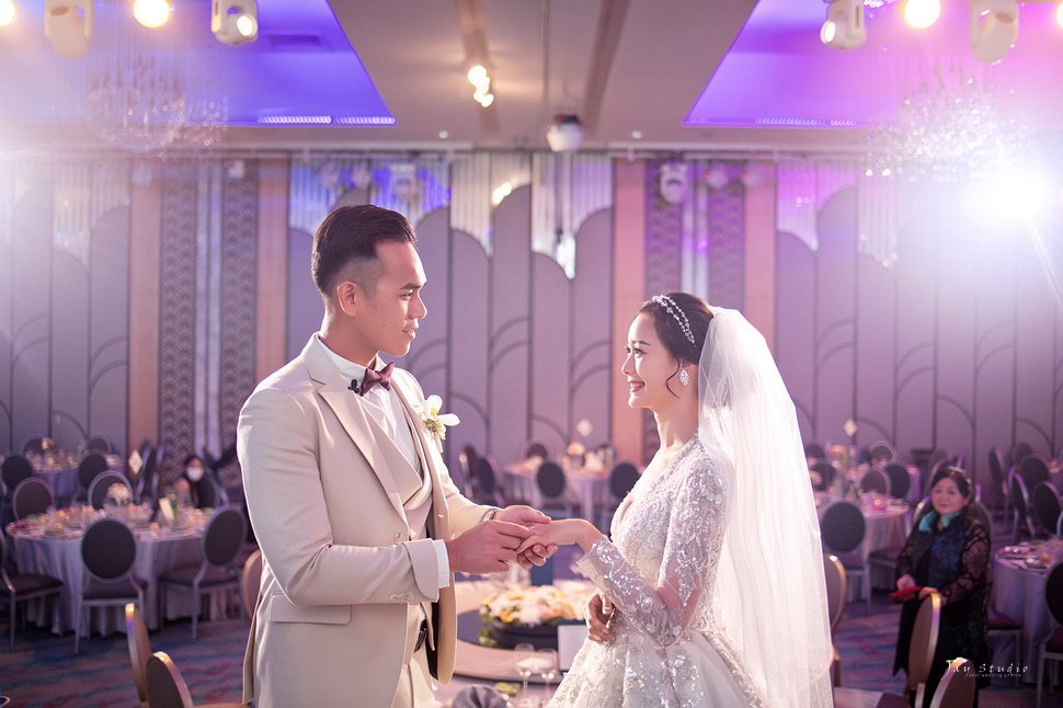 高雄漢來巨蛋  婚攝~ Roy &amp; Joanna Weddi