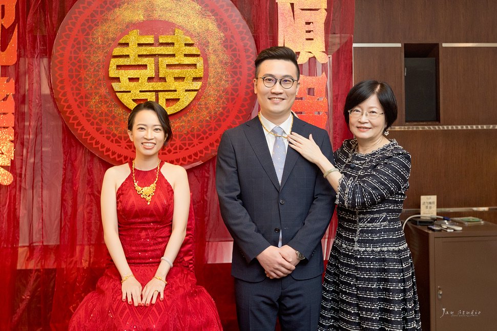 暉&amp;蓁文定紀錄~漢來名人坊~婚禮攝影