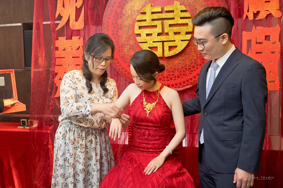 暉&amp;蓁文定紀錄~漢來名人坊~婚禮攝影
