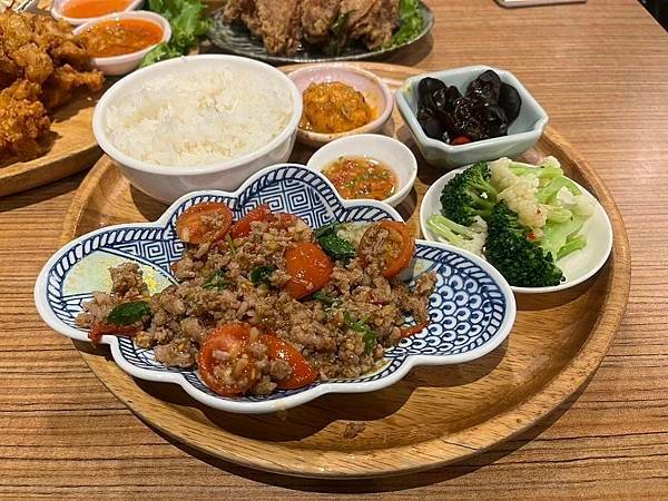 [台中美食] 【大城享泰食】  台中大坑不可錯過的人氣泰式料