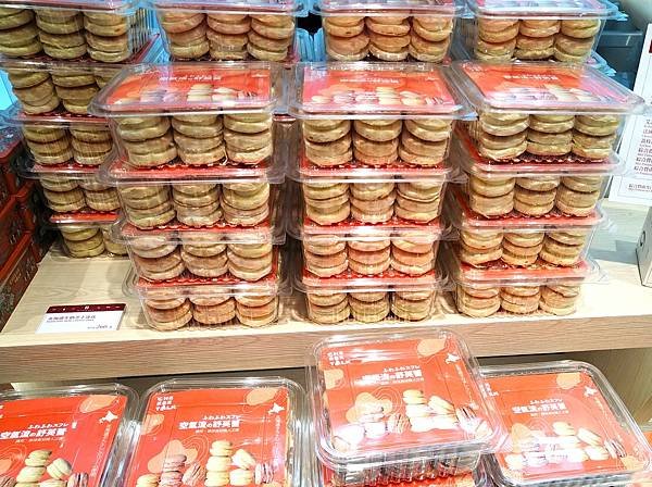 台北市美食-南港LaLaport美食街&amp;LOPIA超市