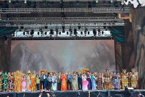 2024臺灣燈會「安平燈區」明晚絢麗開展看花燈賞明華園十年壓