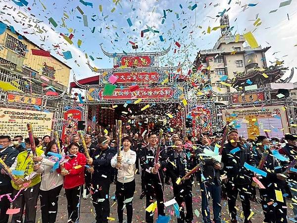 學甲慈濟宮「保生大帝龍年紀念金幣及新春大紅包摸彩活動」