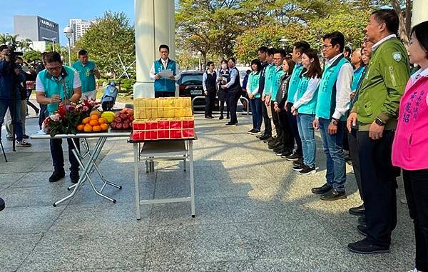 南市議會新春團拜 祈願議事推動順利