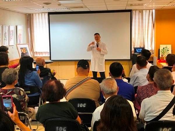 成大醫院舉辦「沈健一老師百歲感恩回顧畫展」　醞釀生命之美