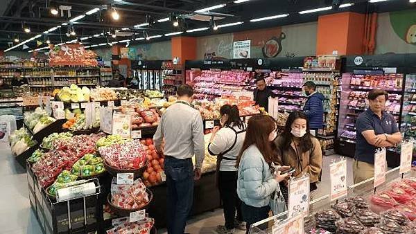 家樂福新市民生店開幕優惠狂潮！買一送一、銅板價優惠引爆消費潮