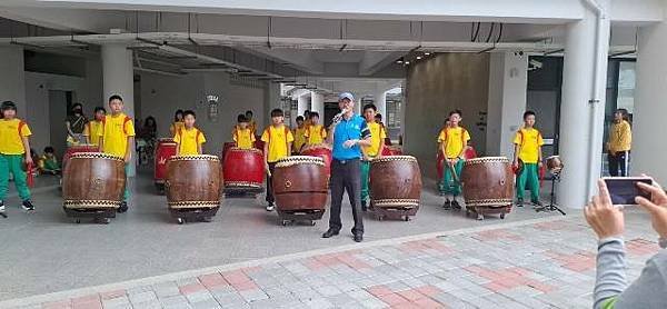 臺南虎山實小帶孩子們送愛守護植物人