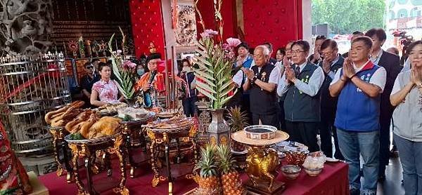 2025台南國際龍舟錦標賽點睛黃偉哲邀民眾觀精彩競賽 為選手