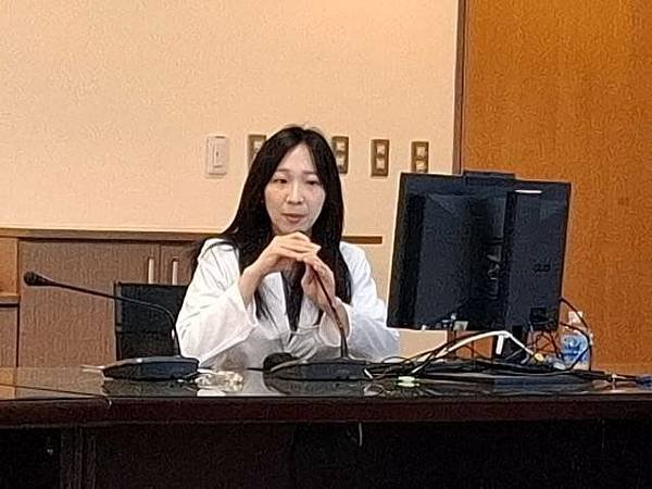 反覆嘴破、黏膜發白？當心扁平苔癬悄悄來襲