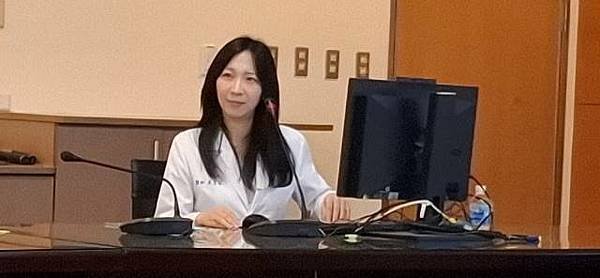 反覆嘴破、黏膜發白？當心扁平苔癬悄悄來襲