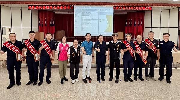 臺南市政府警察局佳里分局慶祝114年警察節表揚績優員工