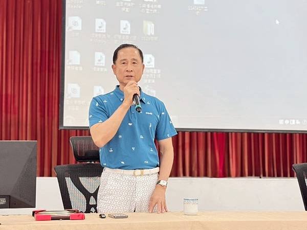 臺南市政府警察局佳里分局慶祝114年警察節表揚績優員工