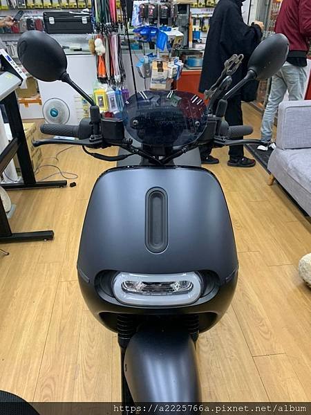 Gogoro S2 客製化版型貼膜 只要1880_191123_0001.jpg