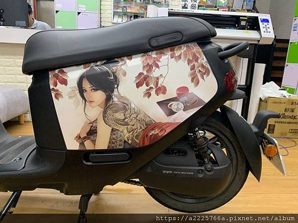 Gogoro S2 客製化版型貼膜 只要1880_191123_0012.jpg