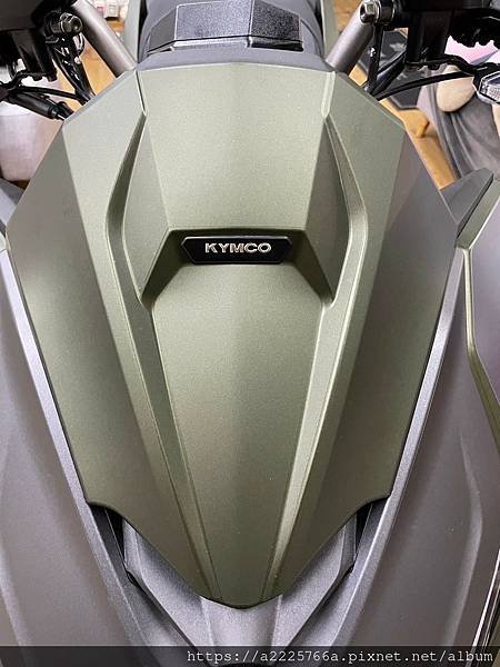 台南速克達包膜 Kymco KRV NERO180  | 犀