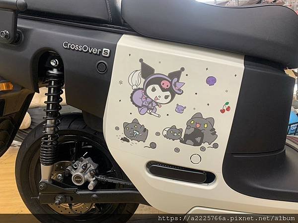 台南 gogoro crossover 客製化亮面犀牛皮  