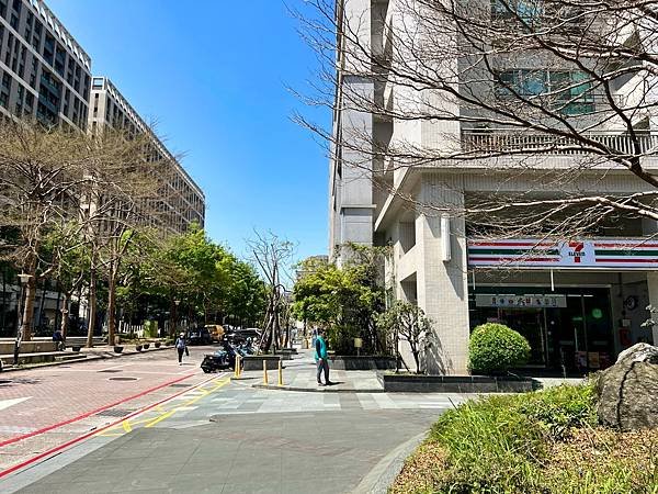 《新竹市東區金透店》昌益 北歐-光復路×關新路百坪電梯透天店