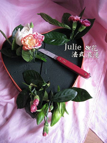 法式泿漫Julie &amp;花.jpg