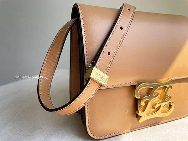 Karligraphy brown leather bag