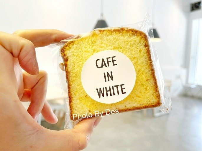 Cafe In White_28.JPG