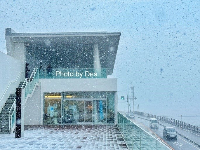 【遊記】日本．富山．道の駅 雨晴(複合式設施休憩餐飲眺望世界