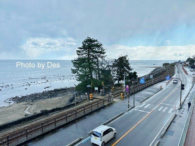 【遊記】日本．富山．道の駅 雨晴(複合式設施休憩餐飲眺望世界