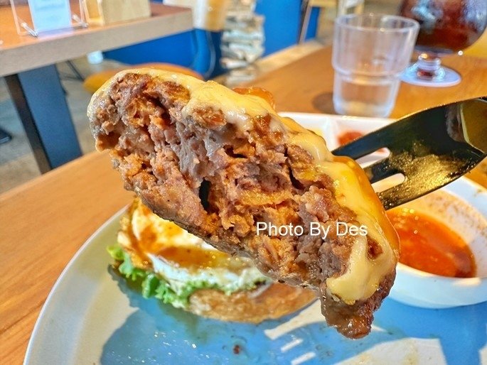 【食記】日本．宮古島．Bocca burger(藍色時尚空間