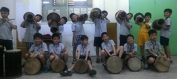崇光國小非洲鼓社團 (1).jpg
