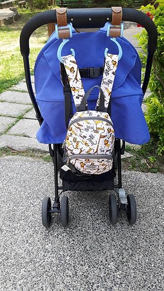 去公園掛推車剛剛好，小巧可愛