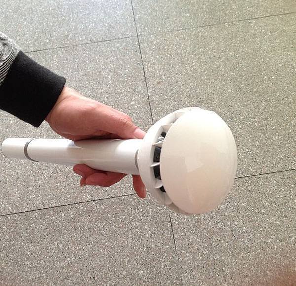 [創新設計]空氣雨傘(Air umbrella)應用氣流原理的Innovation產品設計(推薦,飛機,登機,回收,隨身行李,品牌,日文,totes,Kickstarter,創意募資平台)003