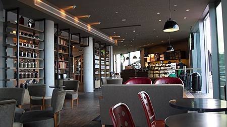 HL_starb_43_677x380_FitToBoxSmallDimension_Center