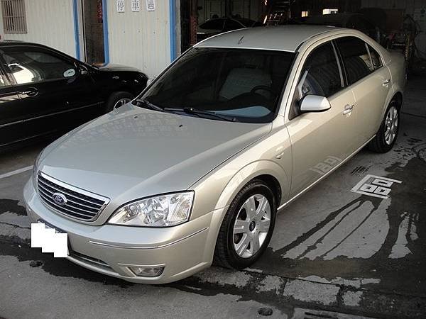 台中市 八益汽車烤漆廠 2002年 福特 Ford Metroatar 原廠香檳 完工照2(複製).JPG