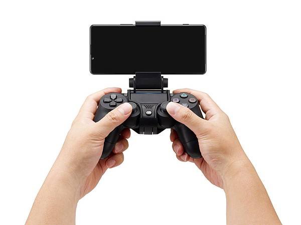 Xperia 1 II_Gaming_Dualshock.jpg