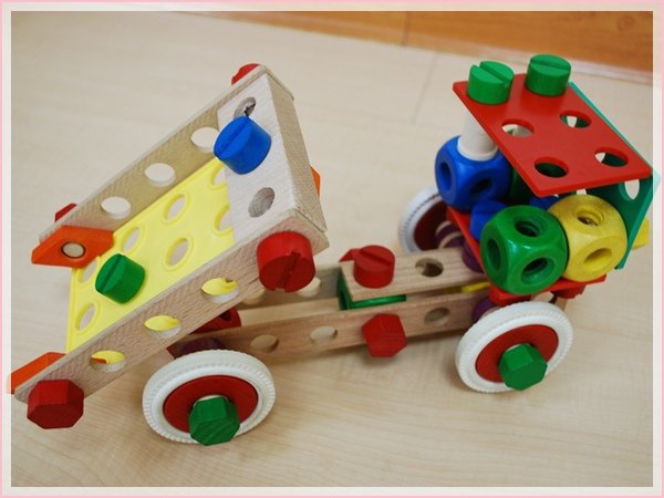 涵涵0829積木倒車.jpg