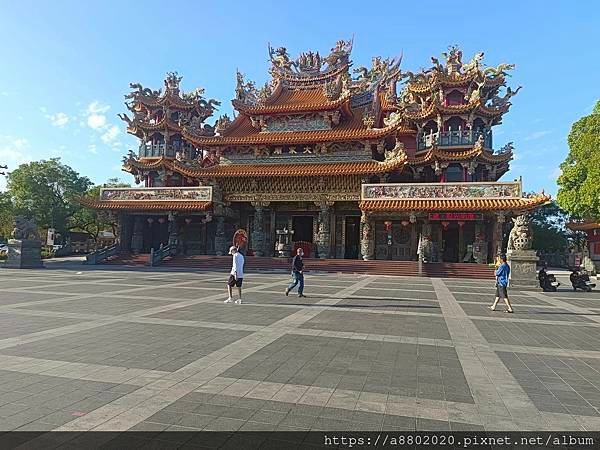 四草大眾廟抹香鯨展覽館