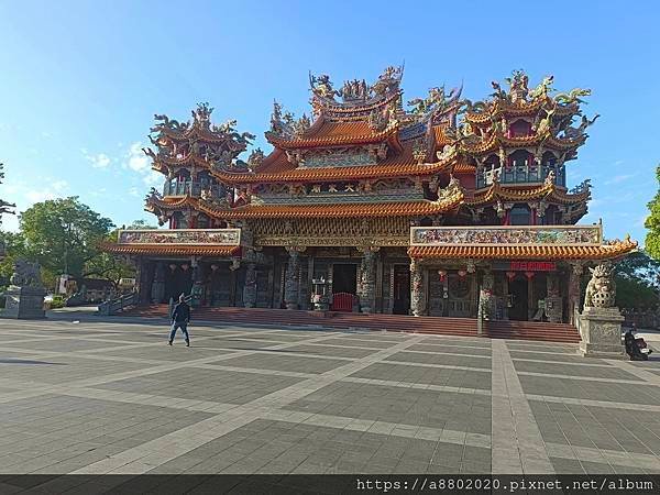 四草大眾廟抹香鯨展覽館