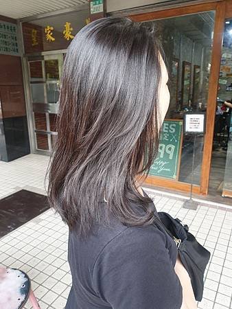 (中永和 / 美髮) 自然捲燙吹就好的髮型